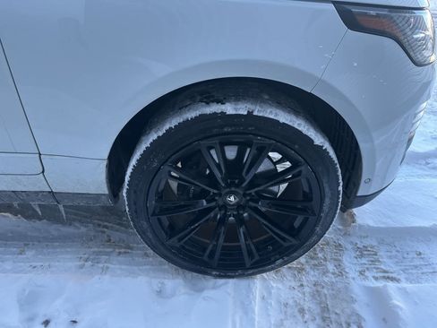 Used 2019 Land Rover Range Rover HSE image 13