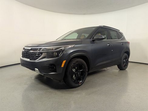 New 2026 Kia Seltos EX image 3