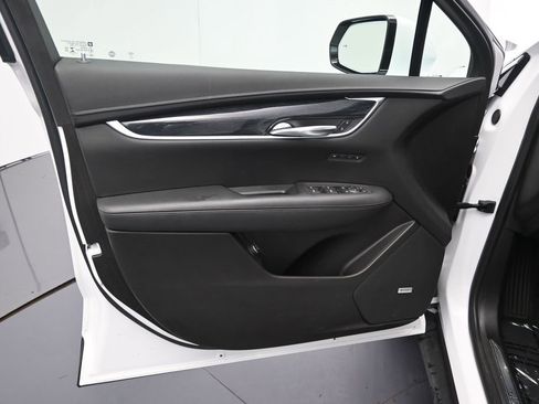 Used 2021 Cadillac XT5 Premium Luxury AWD/4WD image 19