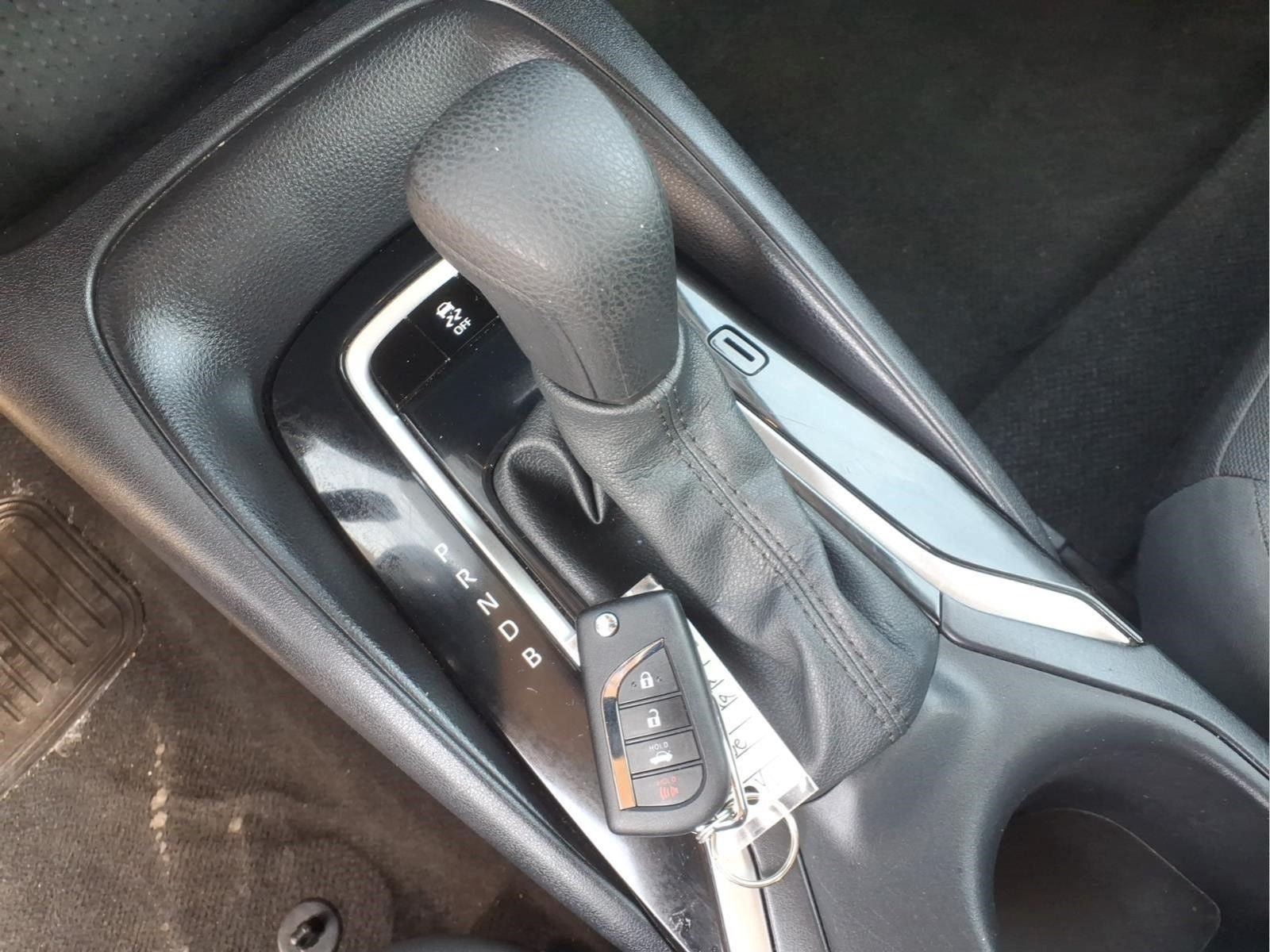 Used 2024 Toyota Corolla LE FWD image 13