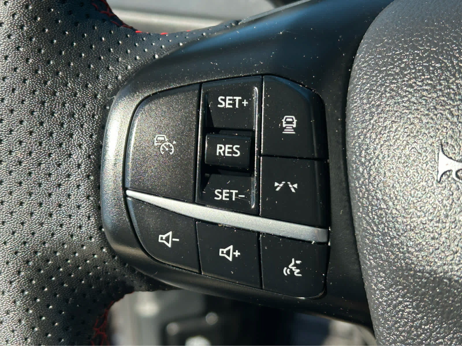 Used 2023 Ford Escape ST-Line w/ Tech Pack #1 FWD image 23