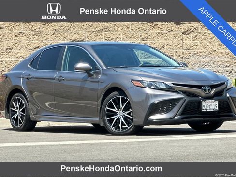 Used 2024 Toyota Camry SE FWD image 1