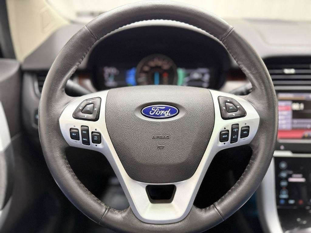 Used 2014 Ford Edge Limited w/ Equipment Group 301A AWD/4WD image 13
