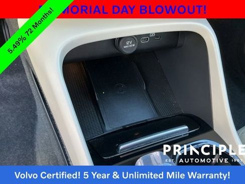Certified 2023 Volvo XC40 B5 Plus w/ Driver Assist Package AWD/4WD image 22