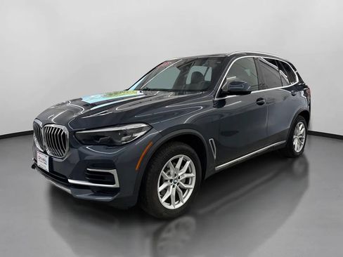 Used 2022 BMW X5 xDrive40i w/ Premium Package AWD/4WD image 4