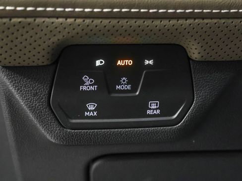 Used 2024 Volkswagen Atlas SEL AWD/4WD image 22