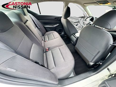 Used 2025 Nissan Altima 2.5 SV FWD image 34