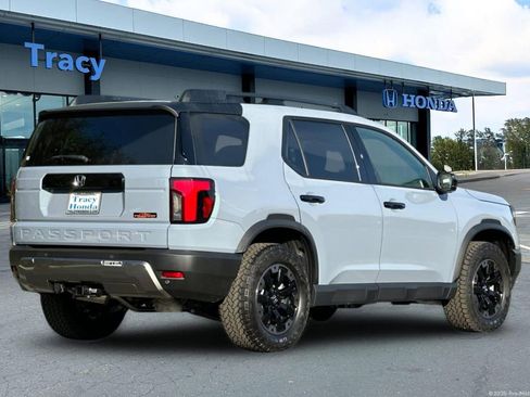 New 2026 Honda Passport TrailSport Elite image 4