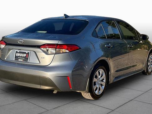 Used 2026 Toyota Corolla LE FWD image 13