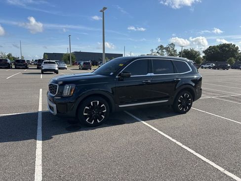 Used 2024 Kia Telluride SX FWD image 16
