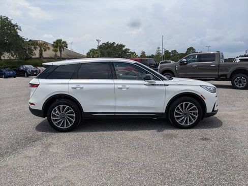 Used 2025 Lincoln Corsair Reserve FWD image 3