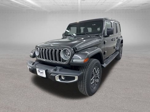 New 2026 Jeep Wrangler Unlimited Sahara AWD/4WD image 5