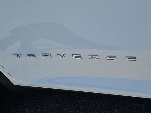 Used 2026 Chevrolet Traverse LT w/ Driver Confidence Package image 14