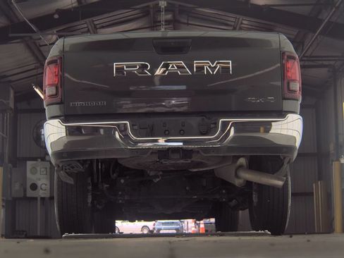 Used 2026 RAM 2500 Big Horn AWD/4WD image 4