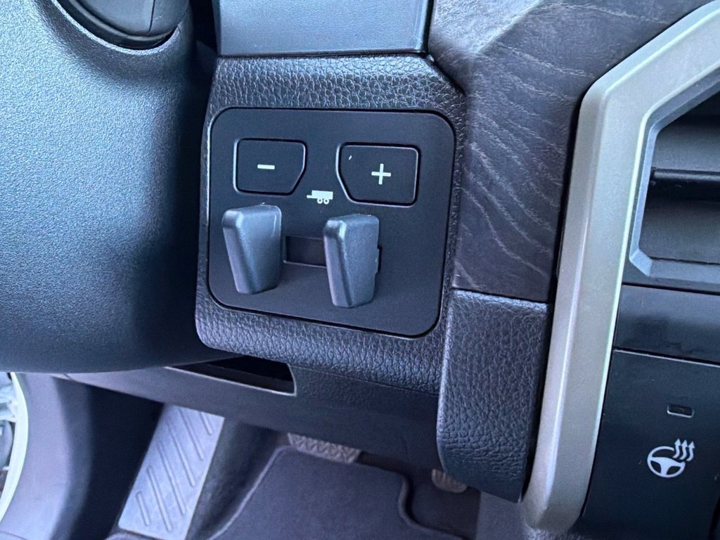 Used 2024 Toyota Tacoma Limited w/ Limited Package (LT) AWD/4WD image 32