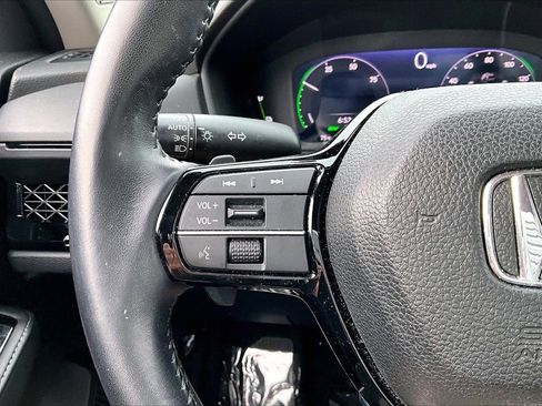 Used 2023 Honda Accord Touring image 29