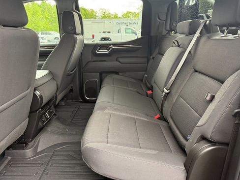 Used 2024 GMC Sierra 1500 Elevation image 16