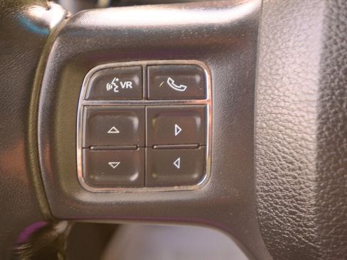 Used 2018 RAM 1500 Big Horn image 34