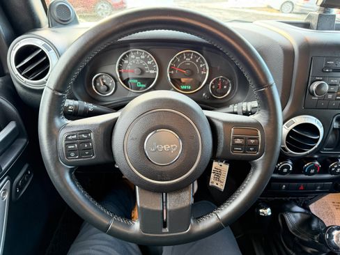 Used 2014 Jeep Wrangler Sahara w/ Connectivity Group image 58