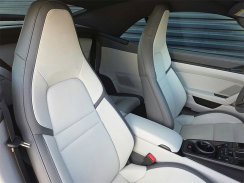 Certified 2025 Porsche 911 Carrera 4 GTS image 18