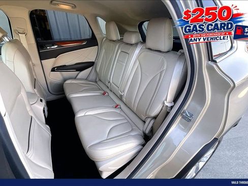 Used 2017 Lincoln MKC Select w/ Select Plus Package AWD/4WD image 26