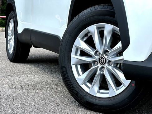 New 2026 Toyota Corolla Cross LE FWD image 2
