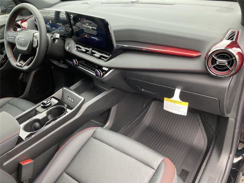 New 2026 Chevrolet Equinox RS w/ LPO, Floor Liner Package image 23