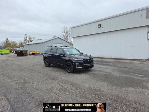 Used 2023 Chevrolet Traverse LT w/ Midnight/Sport Edition AWD/4WD image 7