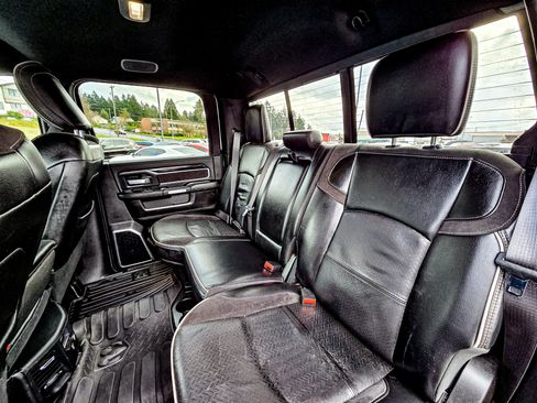 Used 2019 RAM 2500 Laramie image 12