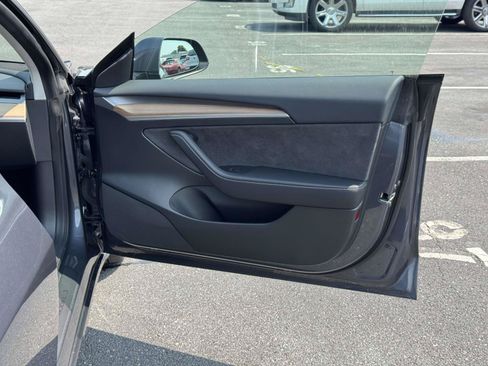 Used 2023 Tesla Model 3 Long Range AWD/4WD image 11