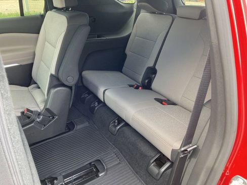 New 2026 Chevrolet Traverse LT w/ Enhanced Driving Package image 31