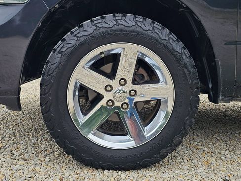 Used 2018 RAM 1500 Express w/ Express Value Package AWD/4WD image 11