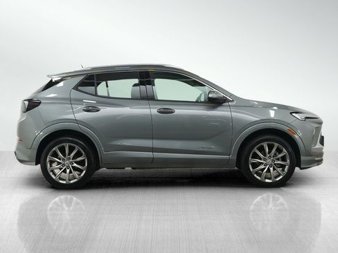 Used 2025 Buick Encore GX Avenir w/ Avenir Technology Package AWD/4WD image 6
