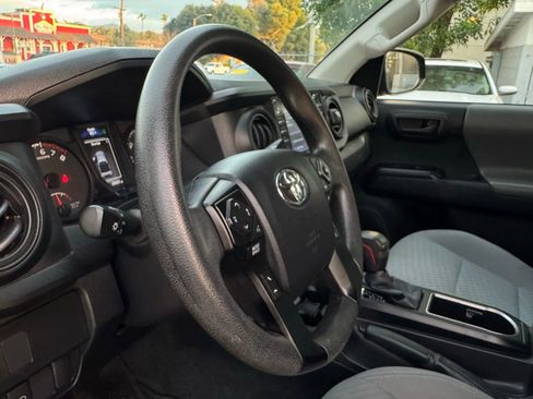 Used 2023 Toyota Tacoma SR AWD/4WD image 30