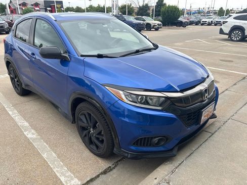 Used 2022 Honda HR-V Sport image 3