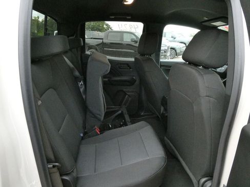 New 2026 Chevrolet Colorado Trail Boss AWD/4WD image 13