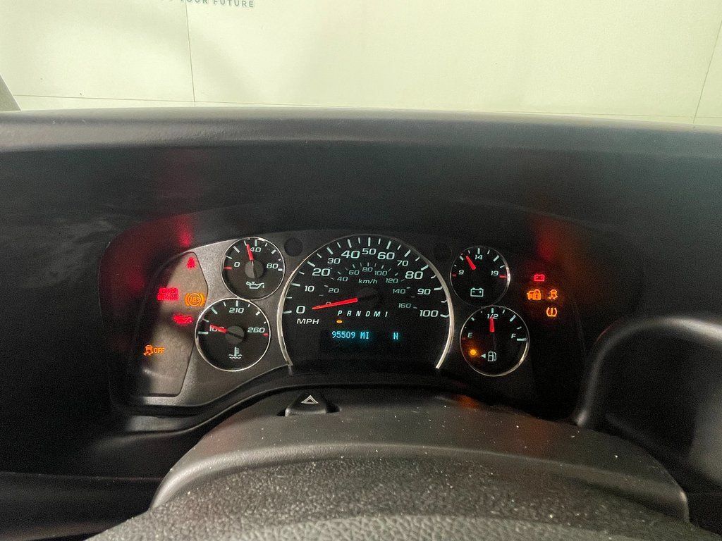 Used 2016 Chevrolet Express 2500 LS RWD image 18