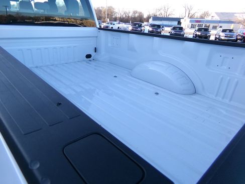 Used 2019 Ford F250 XL w/ Power Equipment Group image 28