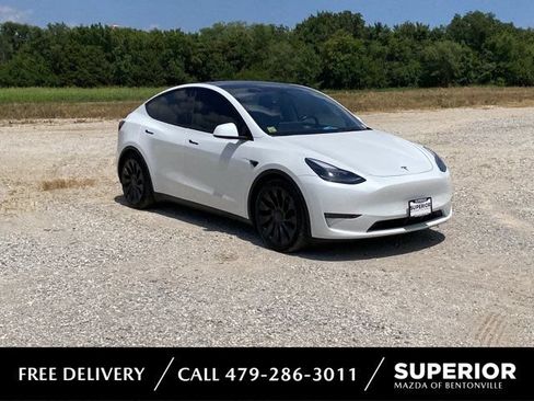 Used 2022 Tesla Model Y Performance AWD/4WD image 1