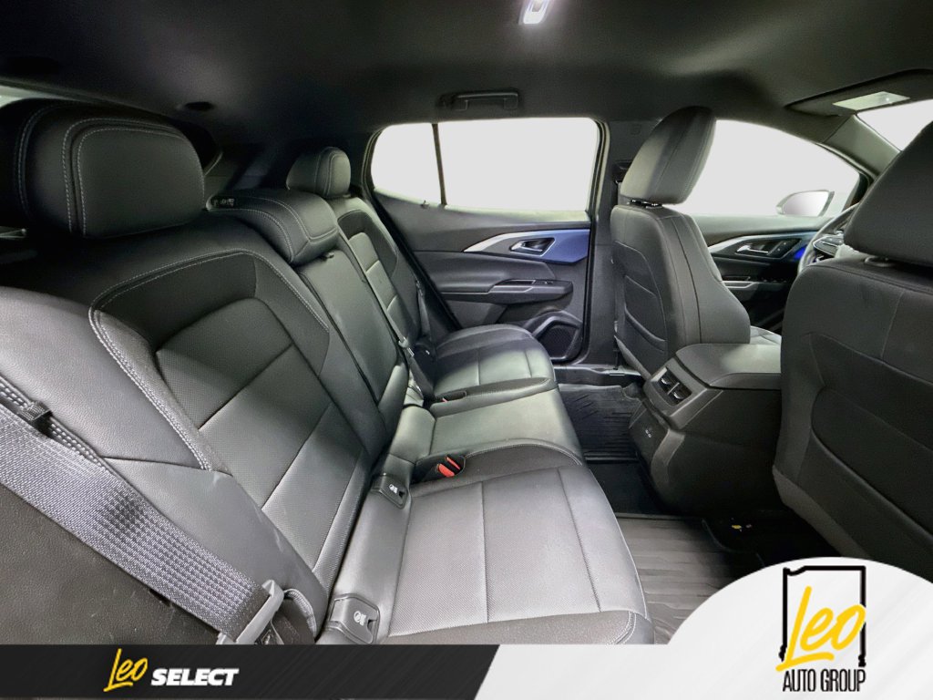 Used 2024 Chevrolet Equinox EV LT w/ LPO, Interior Storage Package FWD image 29