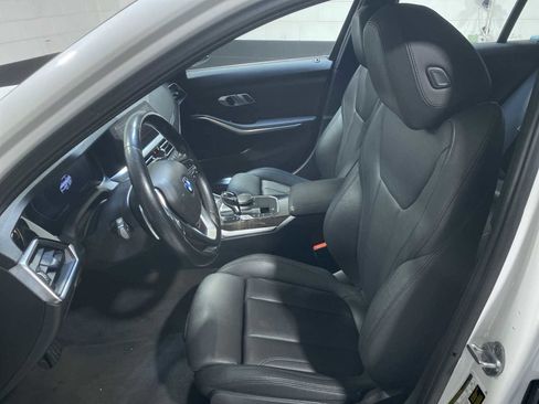 Used 2019 BMW 330i xDrive Sedan w/ Convenience Package AWD/4WD image 2