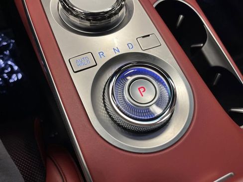 Used 2025 Genesis GV70 3.5T Sport image 23