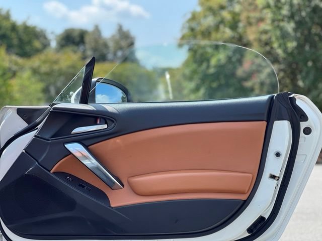 Used 2019 FIAT 124 Spider Lusso w/ Navigation & Sound Group RWD image 18