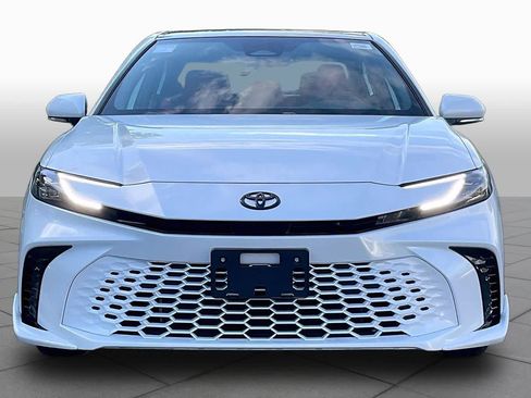 Used 2026 Toyota Camry XSE AWD/4WD image 3