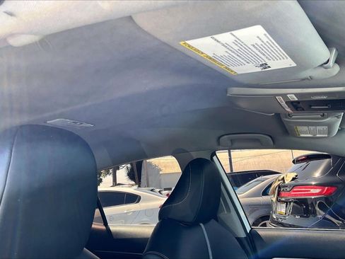 Used 2021 Toyota Camry SE FWD image 22