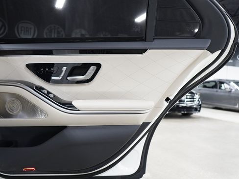 Used 2023 Mercedes-Benz S 580 4MATIC Sedan image 10