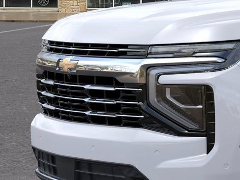 New 2026 Chevrolet Suburban LT w/ Comfort Package AWD/4WD image 13