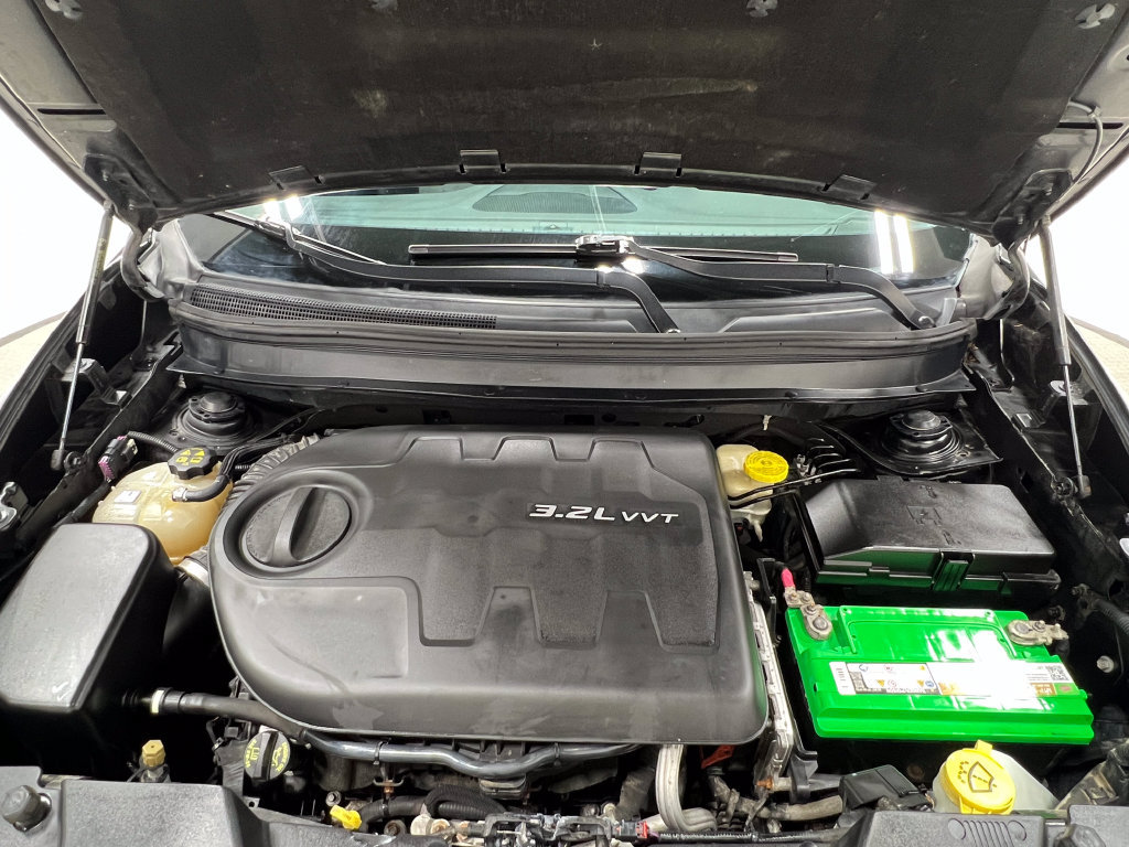 Used 2014 Jeep Cherokee Latitude FWD image 29