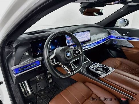 Used 2023 BMW 760i xDrive AWD/4WD image 9