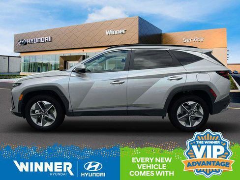 New 2026 Hyundai Tucson SEL image 3